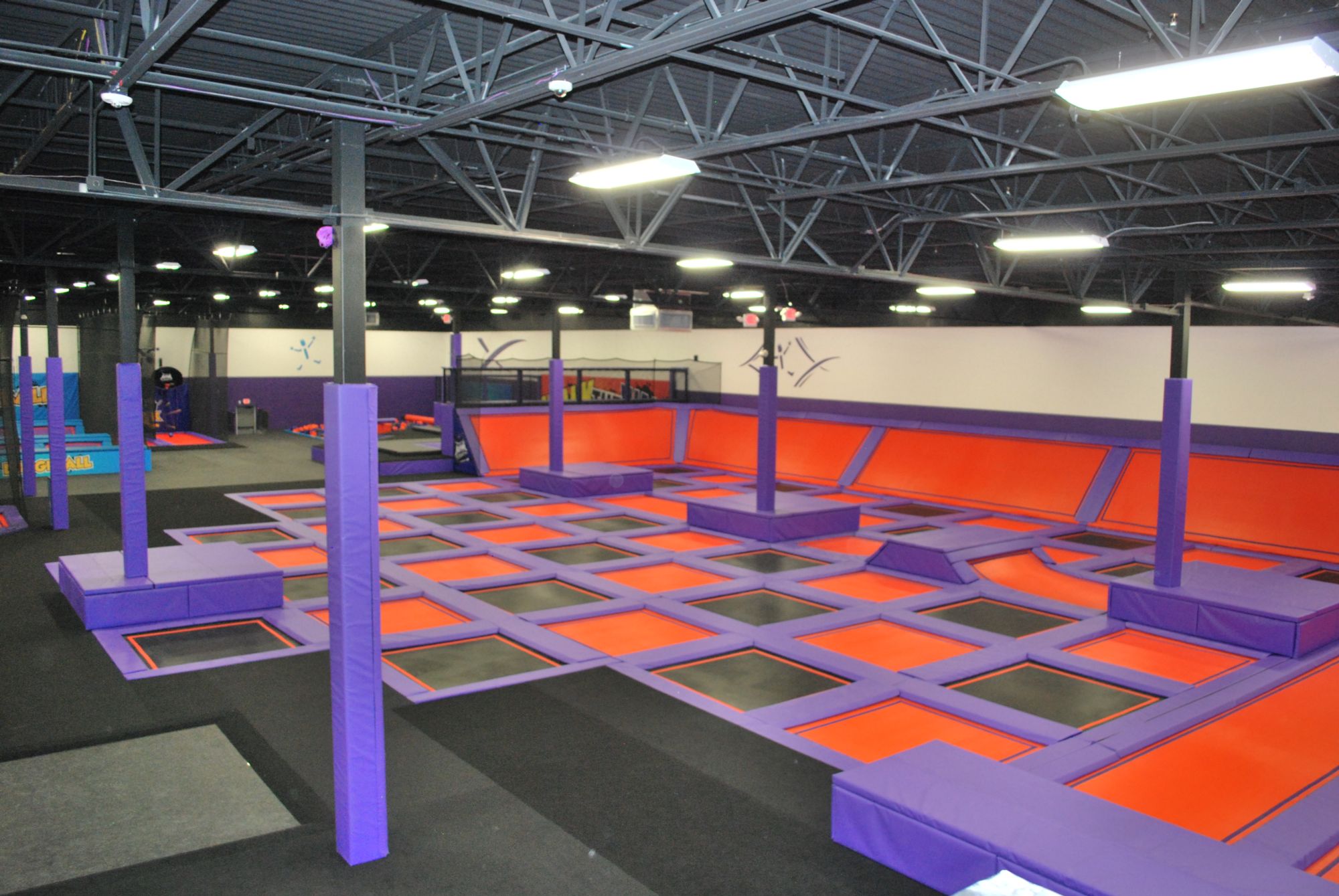 Altitude indoor trampoline on sale park